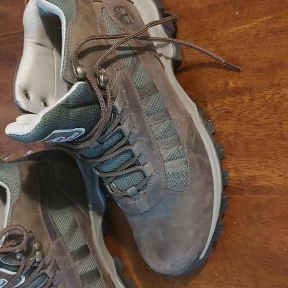 Timberlands - Picture 2 of 4